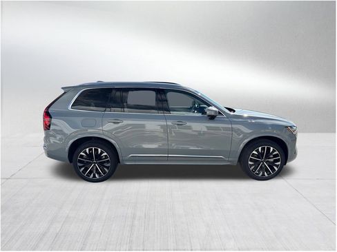 New 2026 Volvo XC90 B6 Ultra w/ Protection Package AWD/4WD image 4