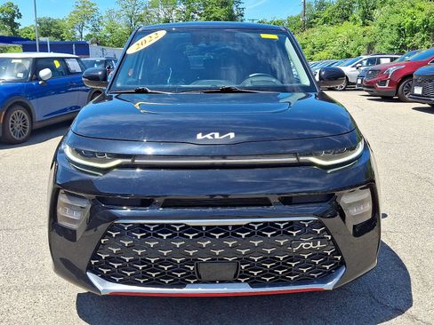 Used 2022 Kia Soul Turbo FWD image 2