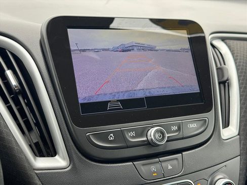 Used 2024 Chevrolet Malibu LT FWD image 25