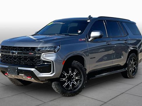 Used 2021 Chevrolet Tahoe Z71 w/ Luxury Package AWD/4WD image 2