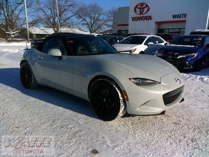 Used 2016 MAZDA MX-5 Miata Grand Touring
