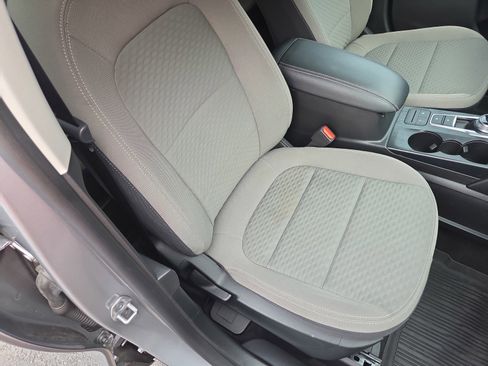 Used 2022 Ford Escape SE w/ Convenience Package image 16