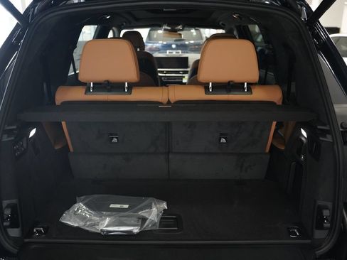 New 2027 BMW X7 xDrive40i w/ M Sport Package AWD/4WD image 11