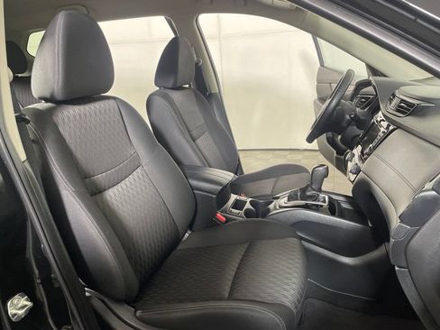 Used 2019 Nissan Rogue SV AWD/4WD image 23