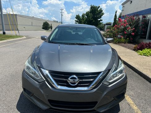 Used 2018 Nissan Altima 2.5 S w/ S Convenience Package FWD image 7
