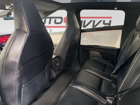 Used 2024 Tesla Cybertruck AWD Crew Cab image 16