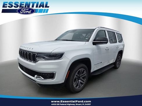 Used 2024 Jeep Wagoneer Series II w/ Flexible Seating Group AWD/4WD image 1