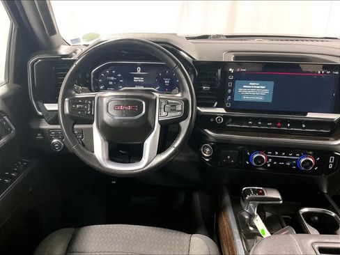 Used 2022 GMC Sierra 1500 Elevation w/ X31 Off-Road Package image 17