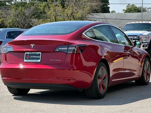 Used 2018 Tesla Model 3 Long Range image 10