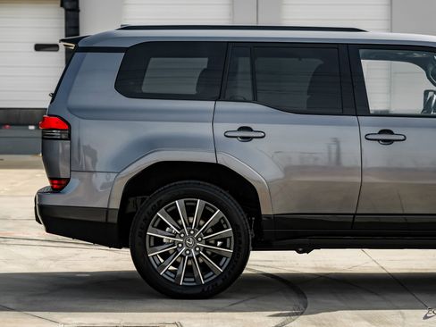 Used 2025 Lexus GX 550 550 Luxury+ HUD Traffic Jam As w/ Accessory Package (Z1) image 20