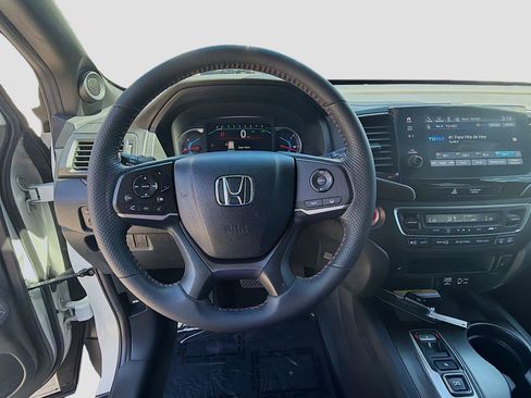 Used 2022 Honda Pilot TrailSport image 10