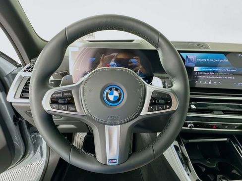 New 2026 BMW X5 xDrive50e image 10