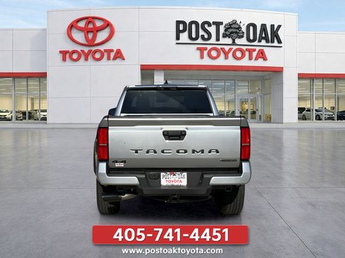 New 2026 Toyota Tacoma TRD Off-Road AWD/4WD image 4