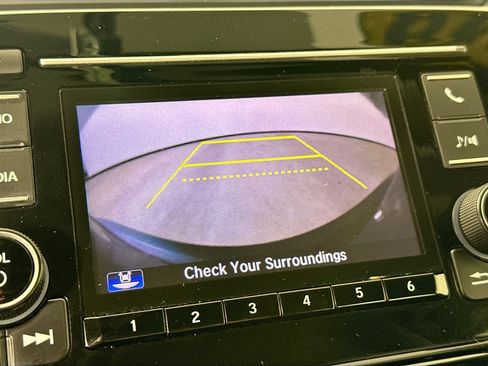 Used 2019 Honda CR-V LX image 23
