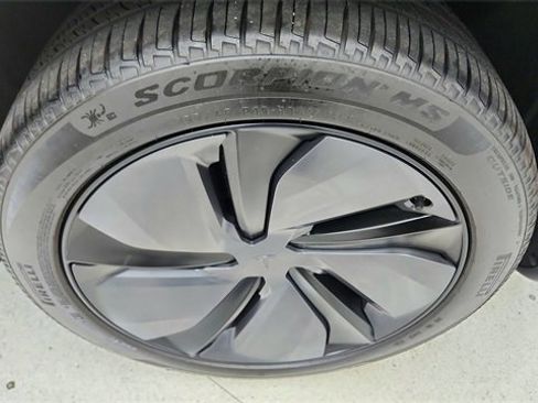 Used 2026 Tesla Model Y 2WD image 56