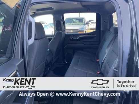 Used 2022 Chevrolet Silverado 1500 LT image 23