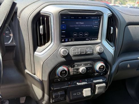 Used 2021 Chevrolet Silverado 1500 LT w/ Fleet Comfort Package AWD/4WD image 20