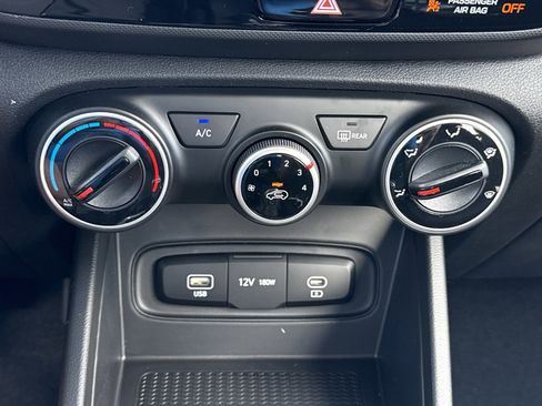 New 2026 Hyundai Venue SE image 21