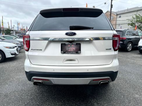 Used 2017 Ford Explorer Platinum AWD/4WD image 6