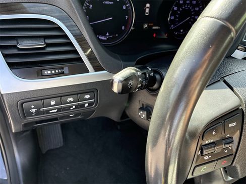 Used 2017 Genesis G80 3.8 w/ Option Group 02 image 21