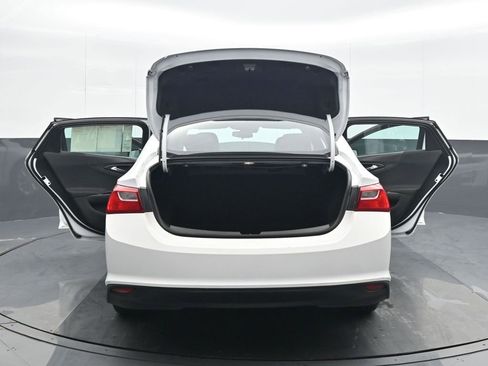Used 2023 Chevrolet Malibu LT image 25