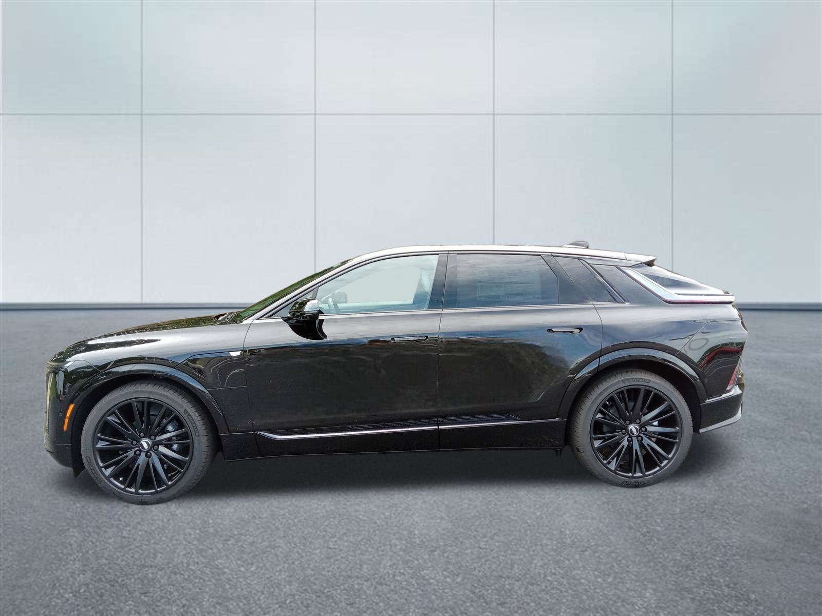 New 2026 Cadillac Lyriq Sport w/ LPO, ONYX Package AWD/4WD image 2
