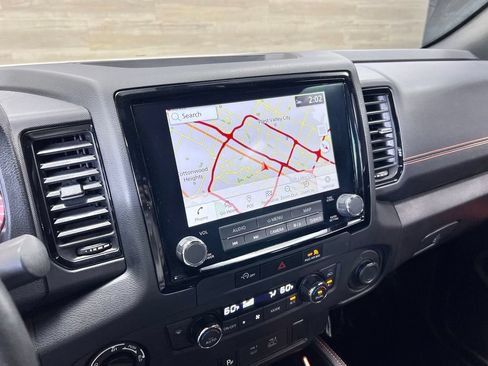 Used 2024 Nissan Frontier PRO-4X w/ Technology Package AWD/4WD image 18