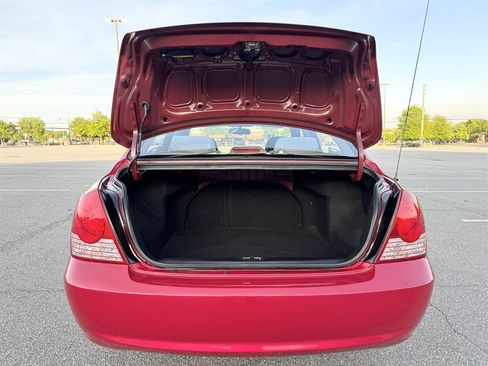 Used 2006 Hyundai Elantra GLS FWD image 25