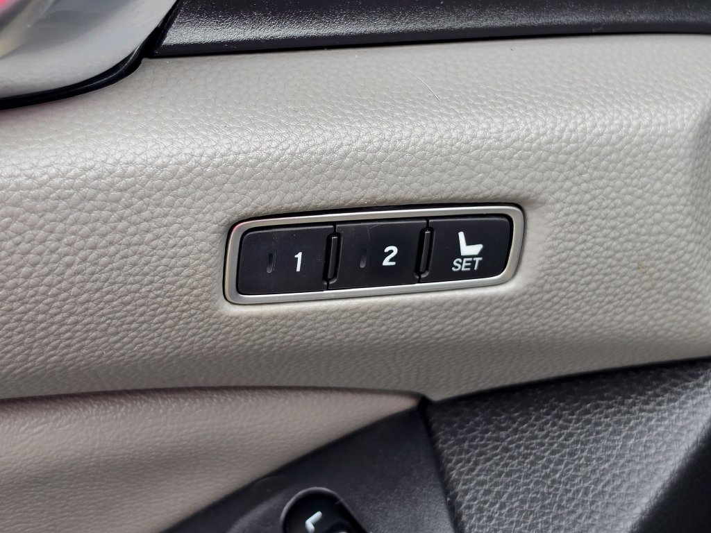Used 2020 Honda Accord EX-L image 12