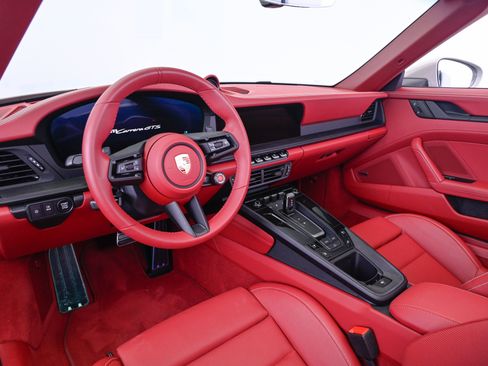 Used 2026 Porsche 911 Carrera GTS image 27