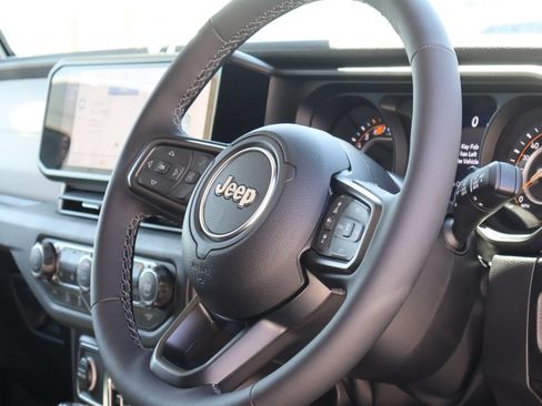 New 2026 Jeep Wrangler Unlimited Sport w/ Convenience Group AWD/4WD image 24