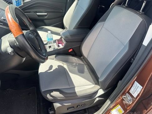 Used 2017 Ford Escape SE AWD/4WD image 13