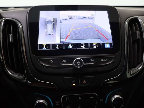 Used 2022 Chevrolet Equinox RS w/ RS Leather Package image 13