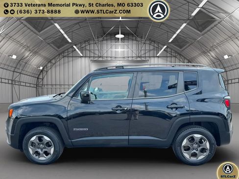 Used 2015 Jeep Renegade Latitude AWD/4WD image 6