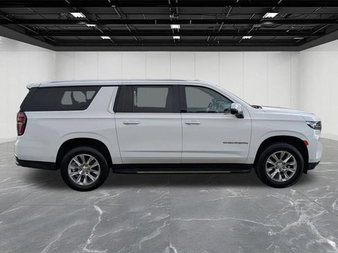 Used 2023 Chevrolet Suburban Premier AWD/4WD image 6