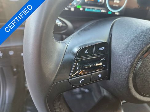 Used 2025 Hyundai Elantra SEL image 14