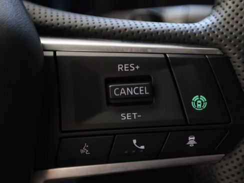 Used 2024 Mitsubishi Outlander SEL AWD/4WD image 24