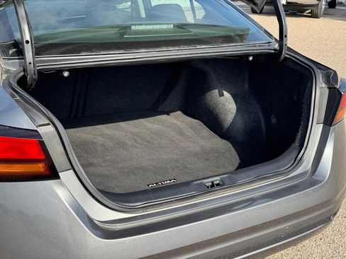 Used 2023 Nissan Altima 2.5 S image 5