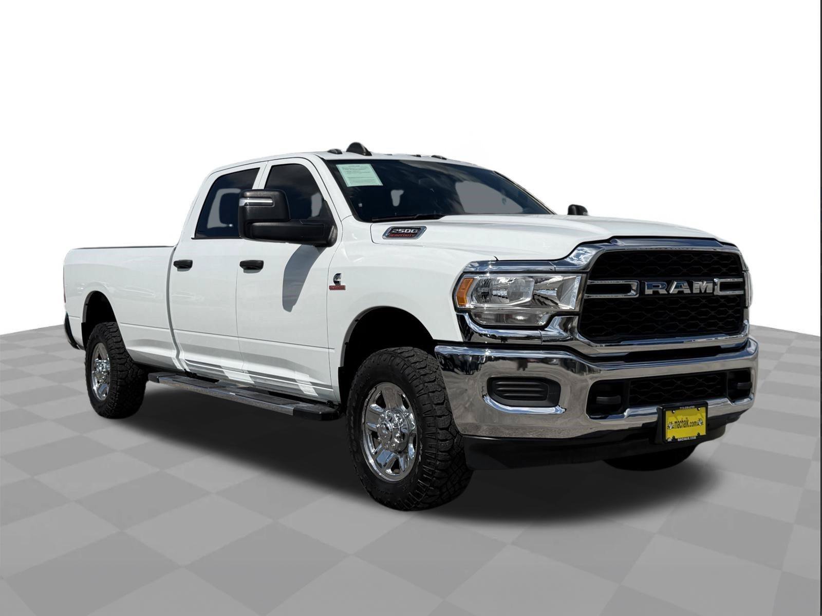Used 2024 RAM 2500 Tradesman w/ Chrome Appearance Group AWD/4WD image 6