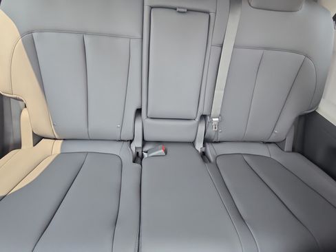 New 2026 Hyundai Ioniq 5 SEL AWD/4WD image 10