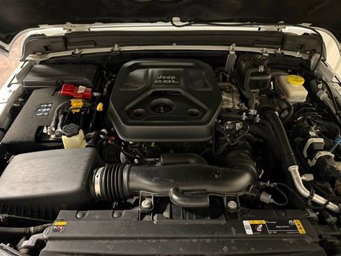 Used 2021 Jeep Wrangler Unlimited Sport image 38