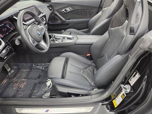 Used 2023 BMW Z4 M40i w/ Premium Package image 21