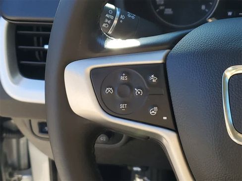 Used 2022 GMC Terrain SLT w/ Infotainment Package II image 26