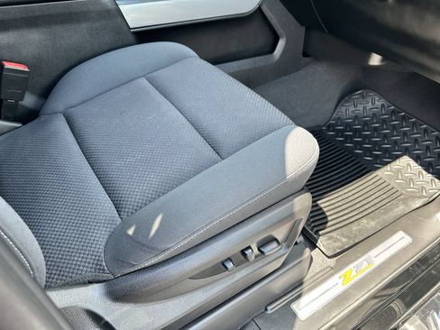 Used 2018 Chevrolet Silverado 1500 LT w/ All Star Edition AWD/4WD image 16