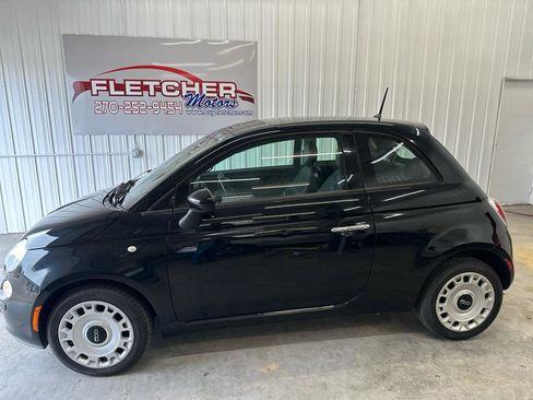 Used 2015 FIAT 500 Pop FWD image 2
