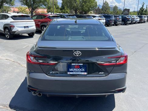 Used 2026 Toyota Camry SE FWD image 9