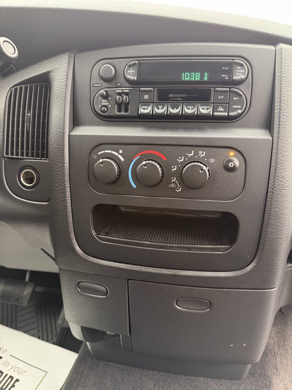Used 2004 Dodge Ram 1500 Truck ST RWD image 11