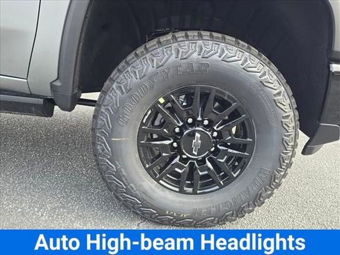 New 2026 Chevrolet Silverado 2500 ZR2 w/ LPO, Dark Essentials Package image 31