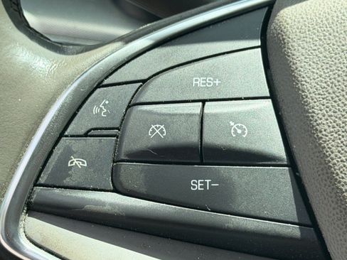 Used 2019 Cadillac XT5 Luxury FWD image 23