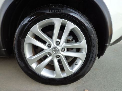 Used 2013 Nissan Juke SL w/ Chrome Pkg AWD/4WD image 9